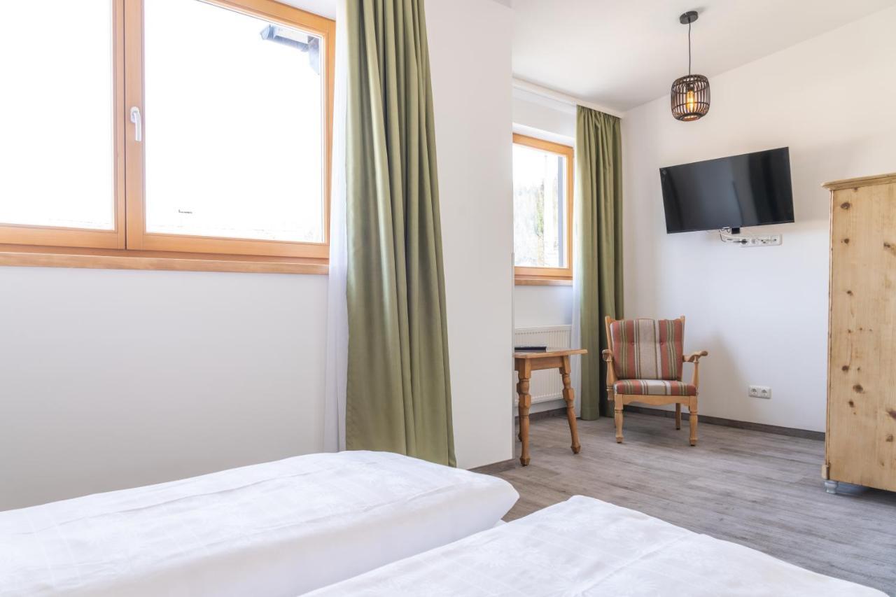 Hotel Jakob Fussen Bagian luar foto