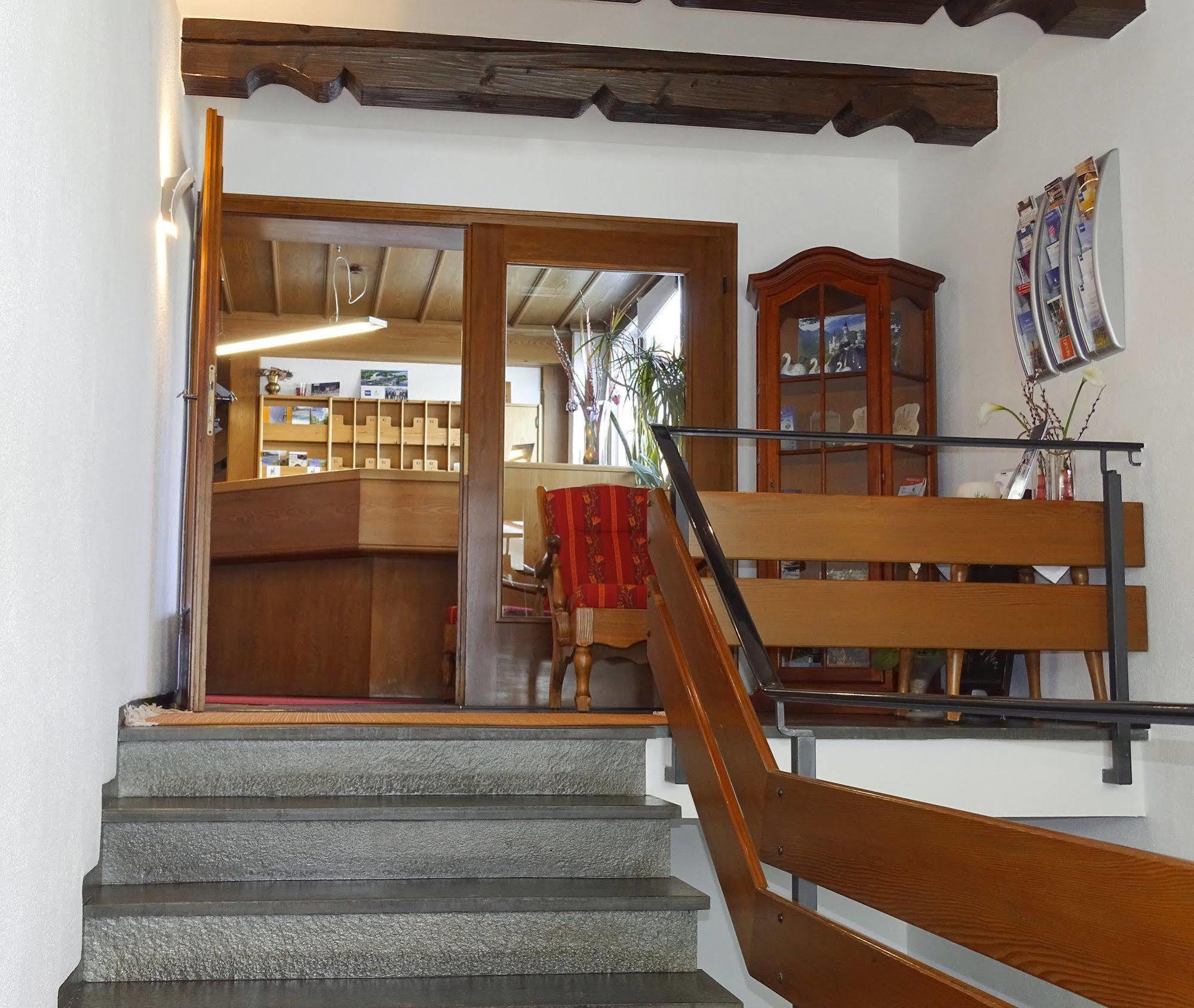 Hotel Jakob Fussen Bagian luar foto