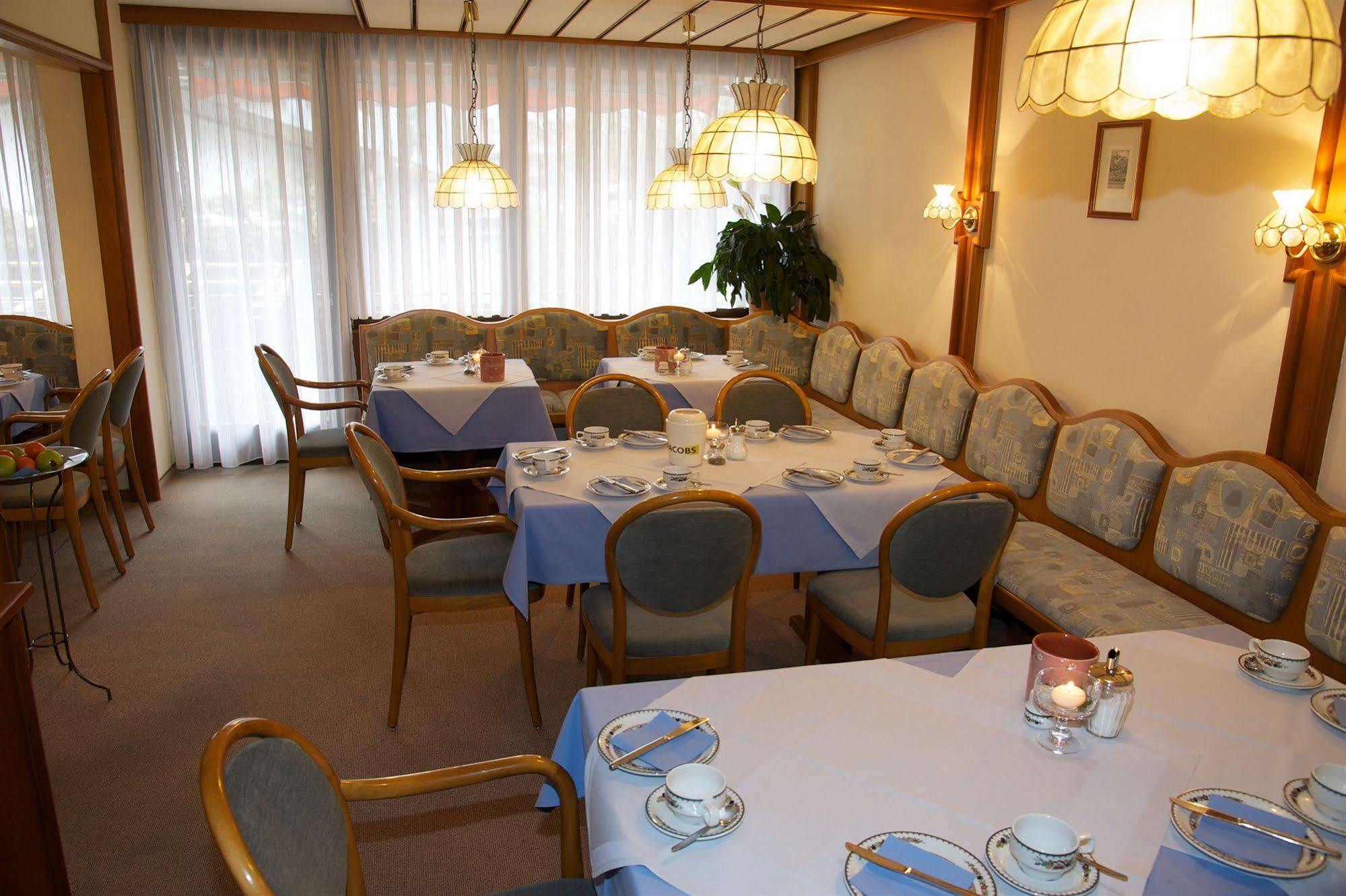 Hotel Jakob Fussen Bagian luar foto